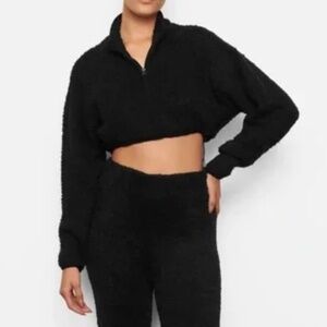 SKIMS Black Cozy Knit Cropped Quarter Zip Pullover - Size L